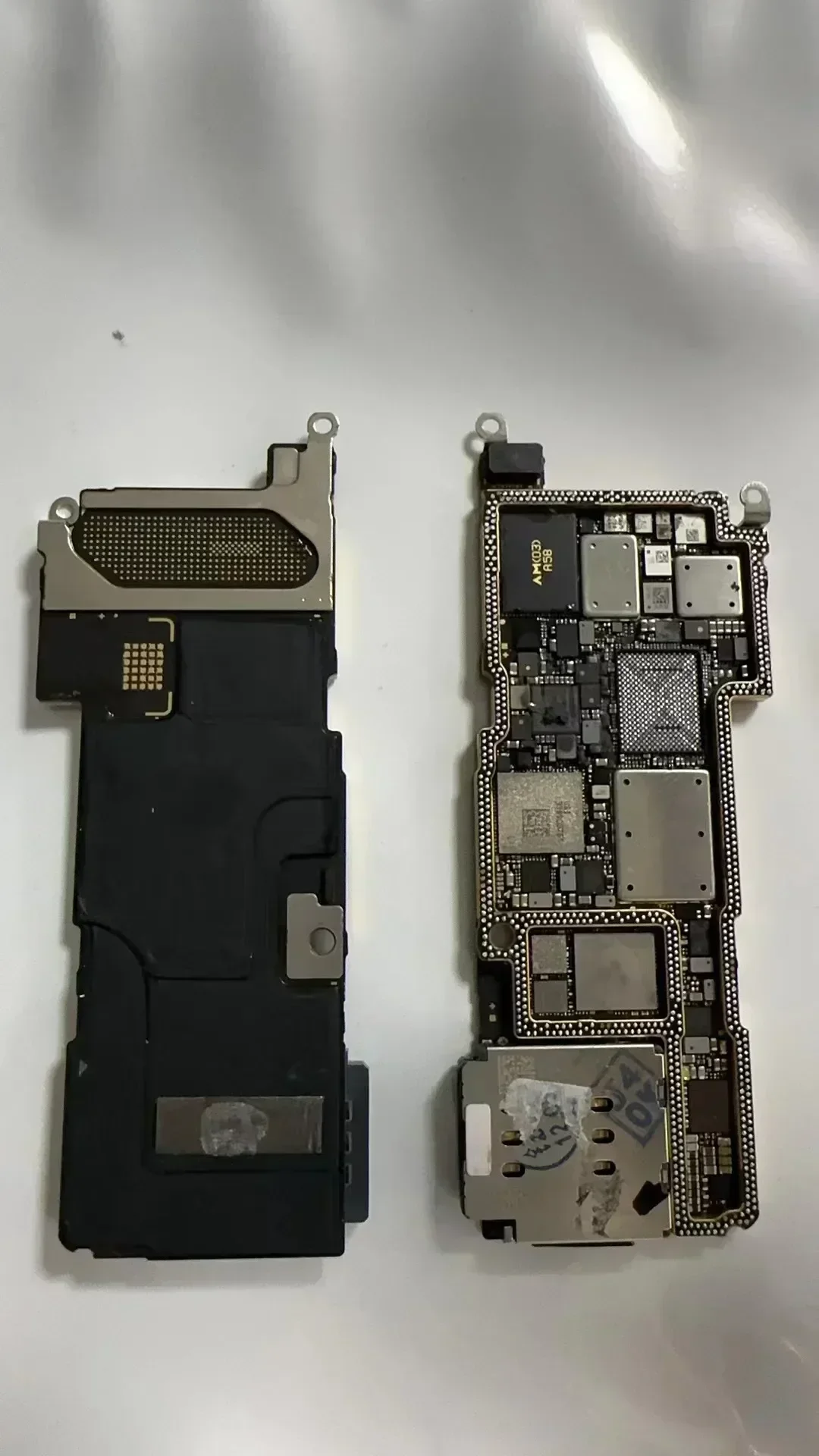 CNC カットマザーボード IPhone 13 全モデル 4G 5G ロジックボード研磨