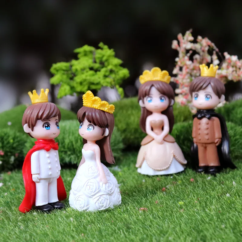 Romantic Miniature Couple Figurines for Wedding Decor and Valentine's Day Gift