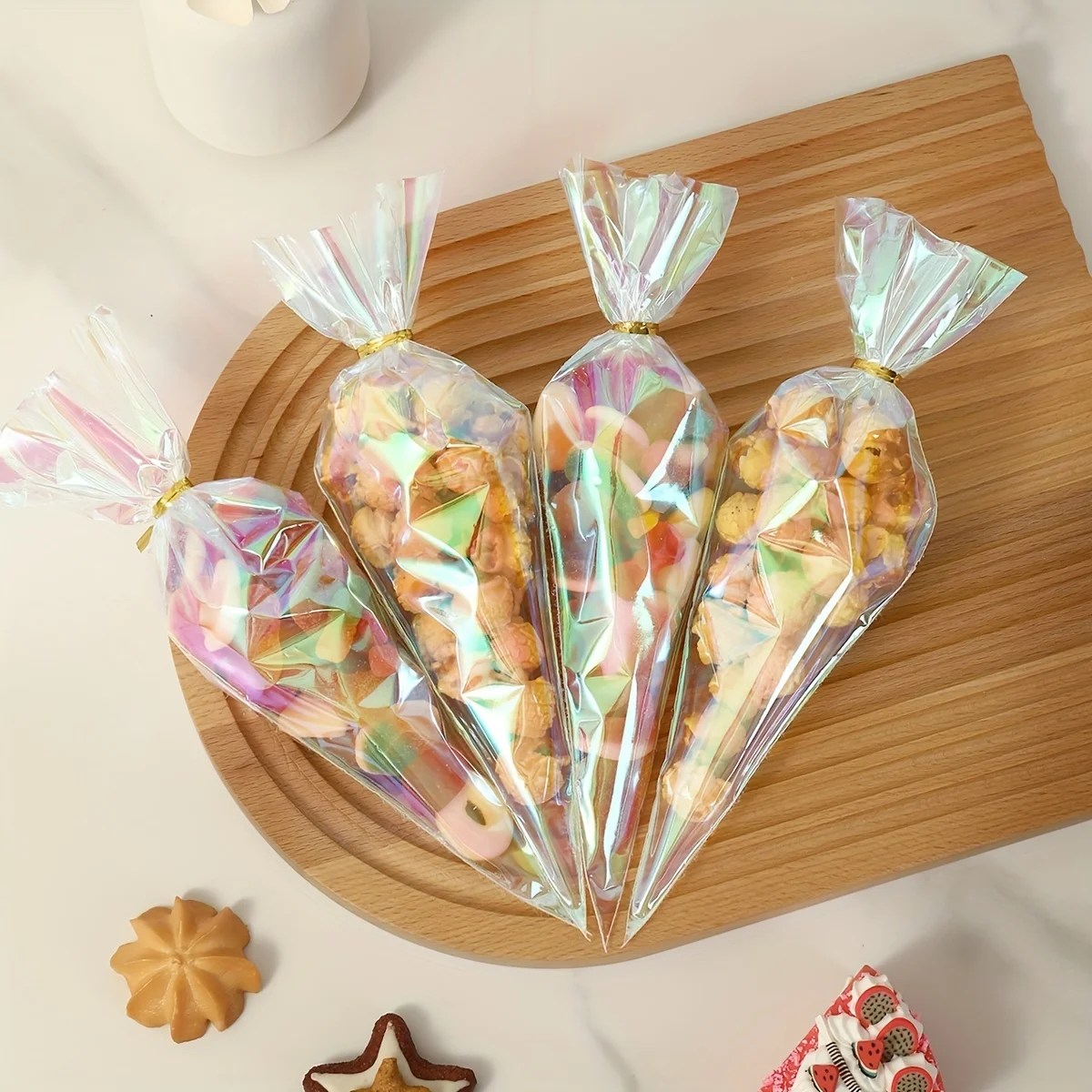 50 Stück schillernde holografische Zellophan-Leckerli-Beutel mit Drehbändern – perfekt für Weihnachten, Hochzeiten, Geburtstage