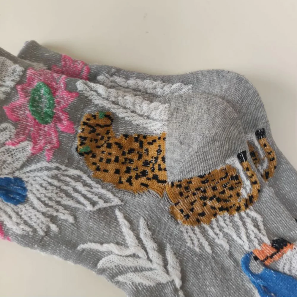 5 Paar weiche lässige Dame Socken Persönlichkeit Street Style Frauen Socken Set Cartoon Tier Herbst Winter Mode Blumen Home Socken – Detail 10