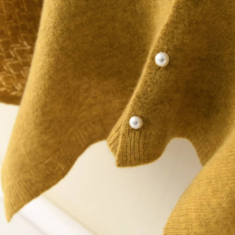 Women's 100% Merino Wool Fashion Shawl Scarf Outdoor Warm Solid Color Knitted Hollow Shawl 2025 Spring