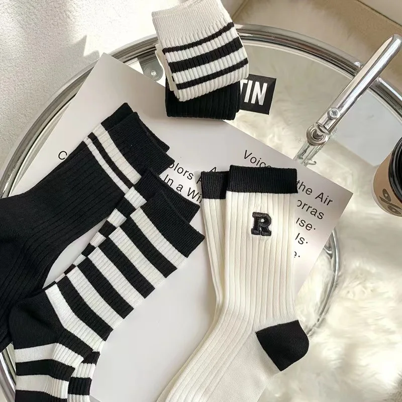 Dreamlikelin 5 Paare/paket Mode Korea Harajuku Socken Straße Hip Hop Skateboard Gestreiften Mitte Rohr Socken Atmungsaktive Baumwolle Socken – Detail 5