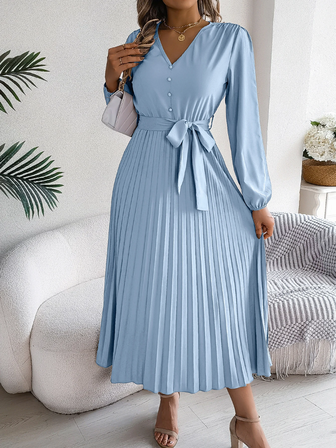 Elegant Long Sleeved Lace Up Pleated Dress for Women