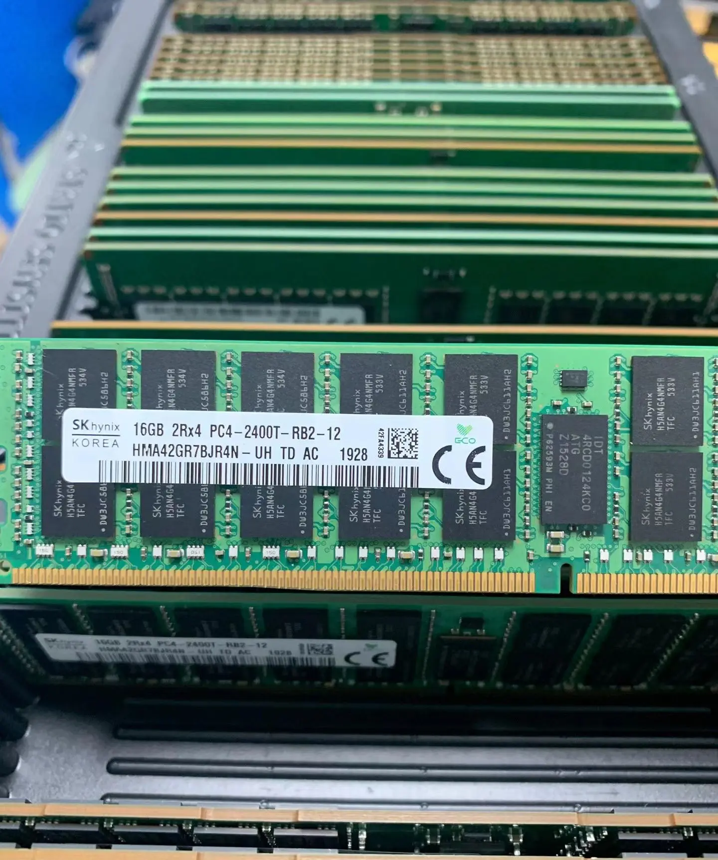 サーバー用メモリSK hynix 32GB 8個セット