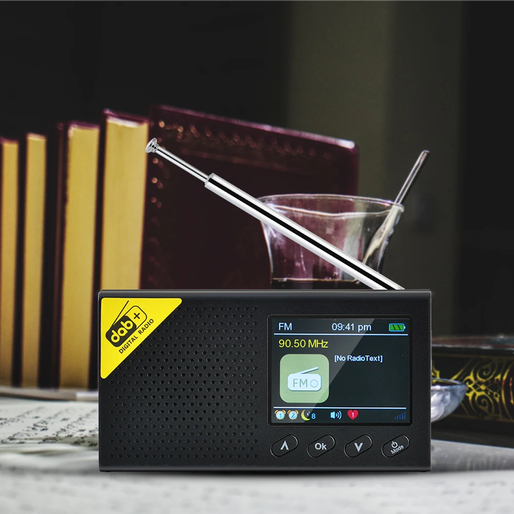 Przenośne Radio cyfrowe kompatybilne z Bluetooth 5.0 Stereo DAB/odbiornik FM strona główna korzystanie z 2.4 Cal ekran wyświetlacza LCD wyjście Stereo