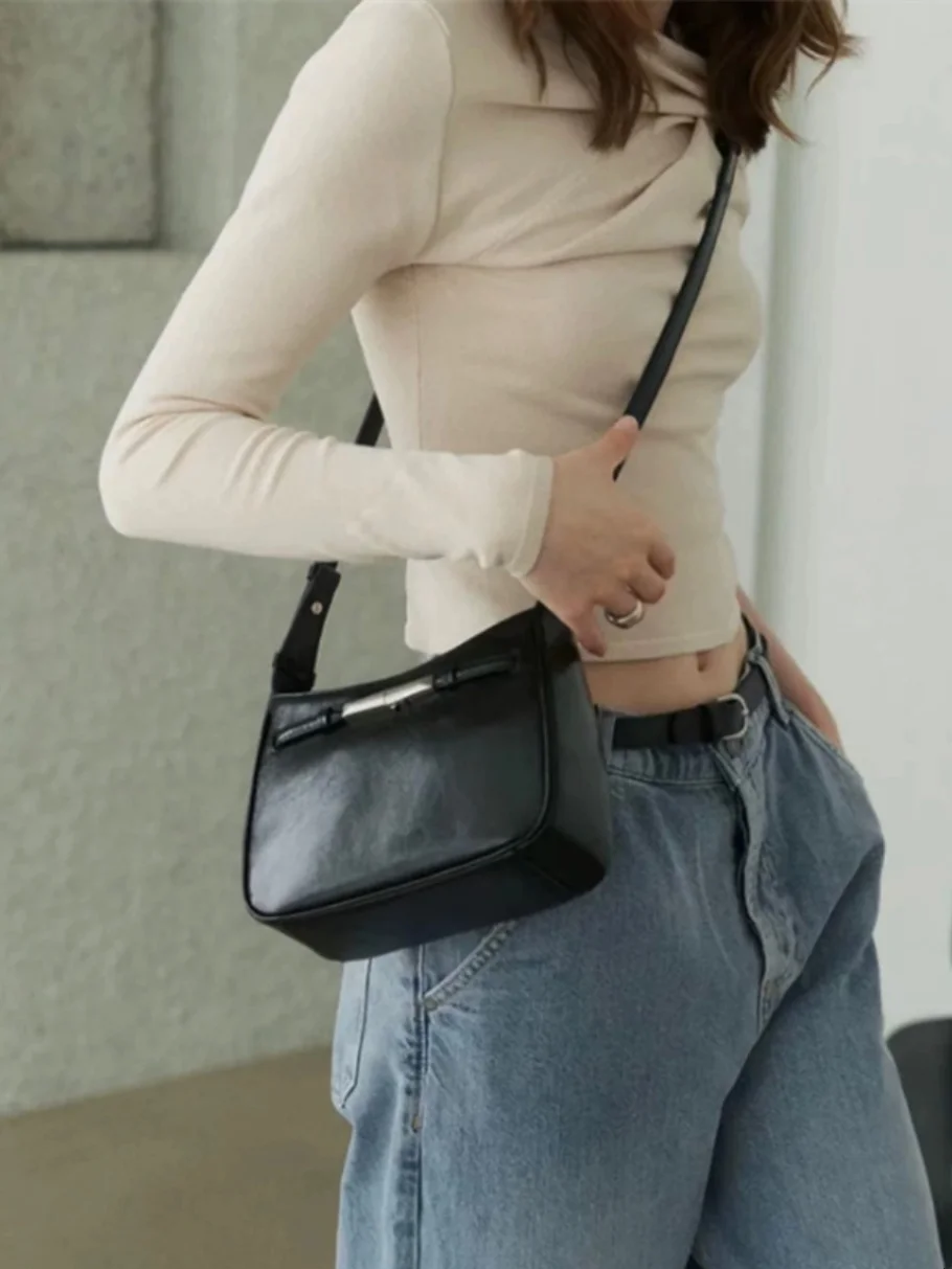 

2024 Spring and Summer New South Korea Niche Underarm Bag Cowhide Shoulder Crossbody Women's Bag Casual Fashion