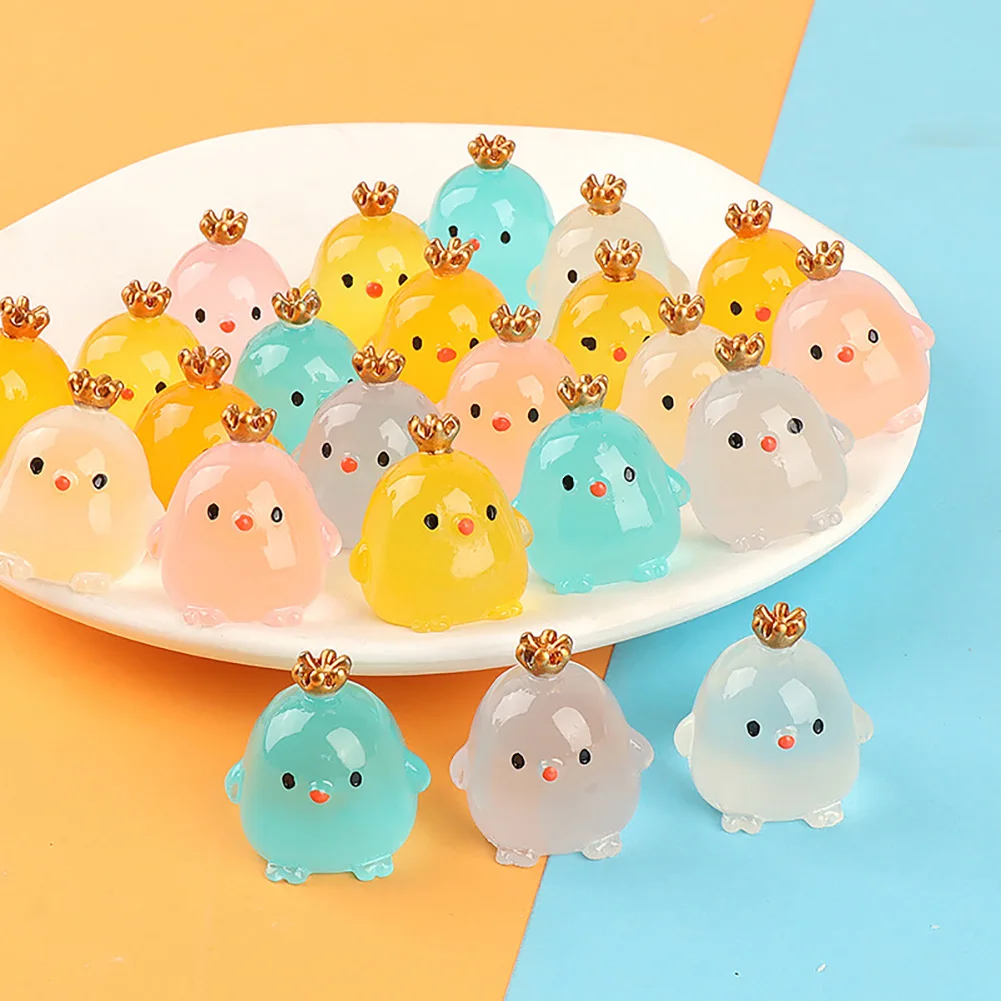 1PC Glow In The Dark Toys Stereo Crown Chicken Handmade Night Light Decorative Ornaments Cream Gum Resin Accessories Micro-view