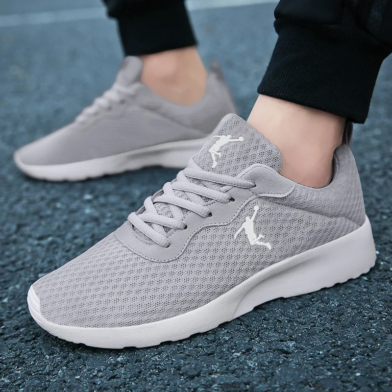 Men Running Shoes Sneakers Mesh Breathable Lightweight Sports Trainers
