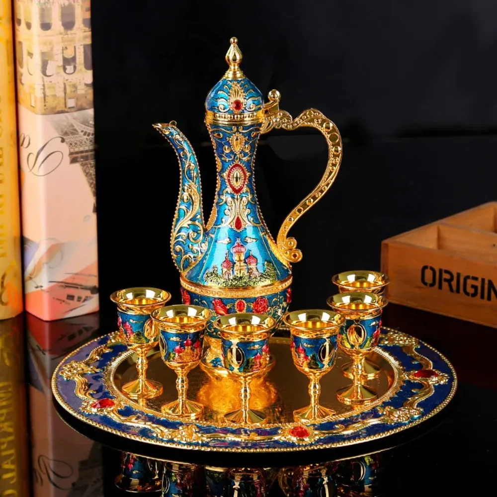 

European Archaize Alloy Russia Wine Package Hip Flask High-grade Metal Silver Flagon Suit Wine Cup
