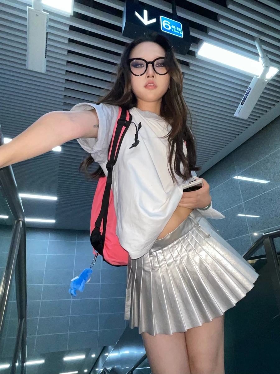 

Summer Women Pleated Skirt Sweet Solid Color Shiny Casual Elastic Mini A-line Skirt Streetwear