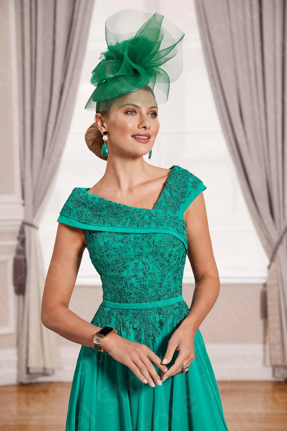 New Classic Green Mother of the Bride Dresses Ankle Length   Lace Cap Sleeves Beading Wedding Guest Gown 2023