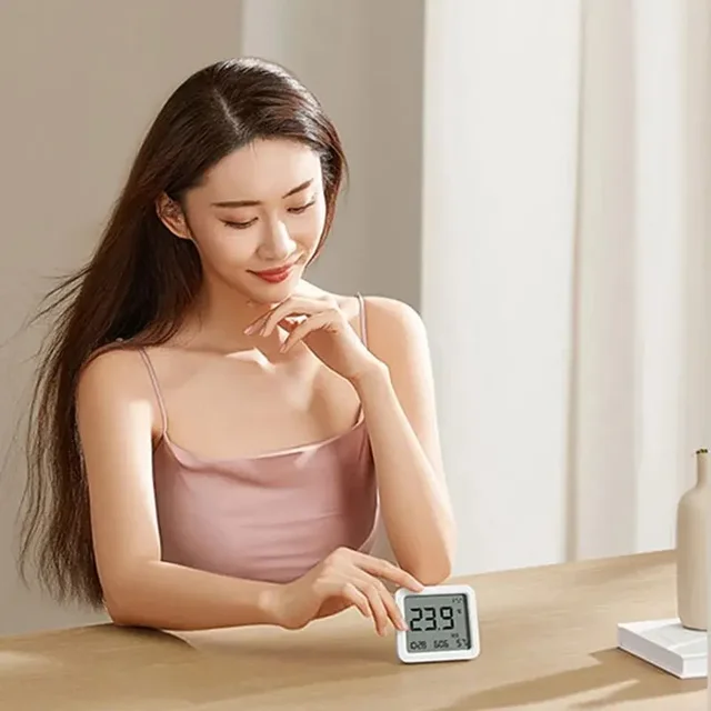 Original XIAOMI Mijia Smart Temperature Humidity Sensor 3 Thermometer Electric Digital Hygrometer Humidity Meter with Mijia APP 4