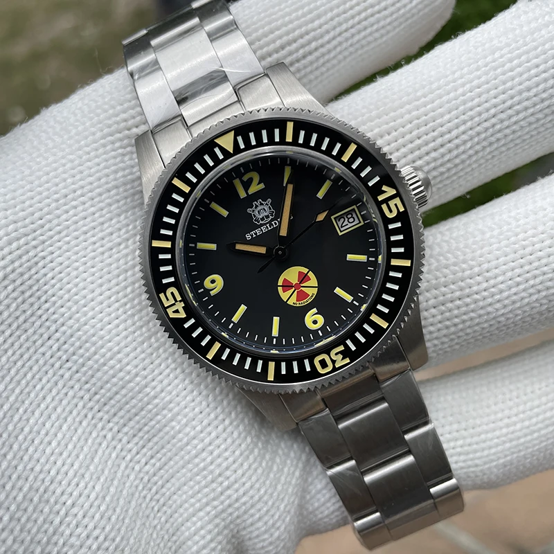 

STEELDIVE Mens Diver Watches 41MM Military Automatic Mechanical Wristwatch 300m Waterproof Luminous Sapphire Ceramiz Bezel NH35