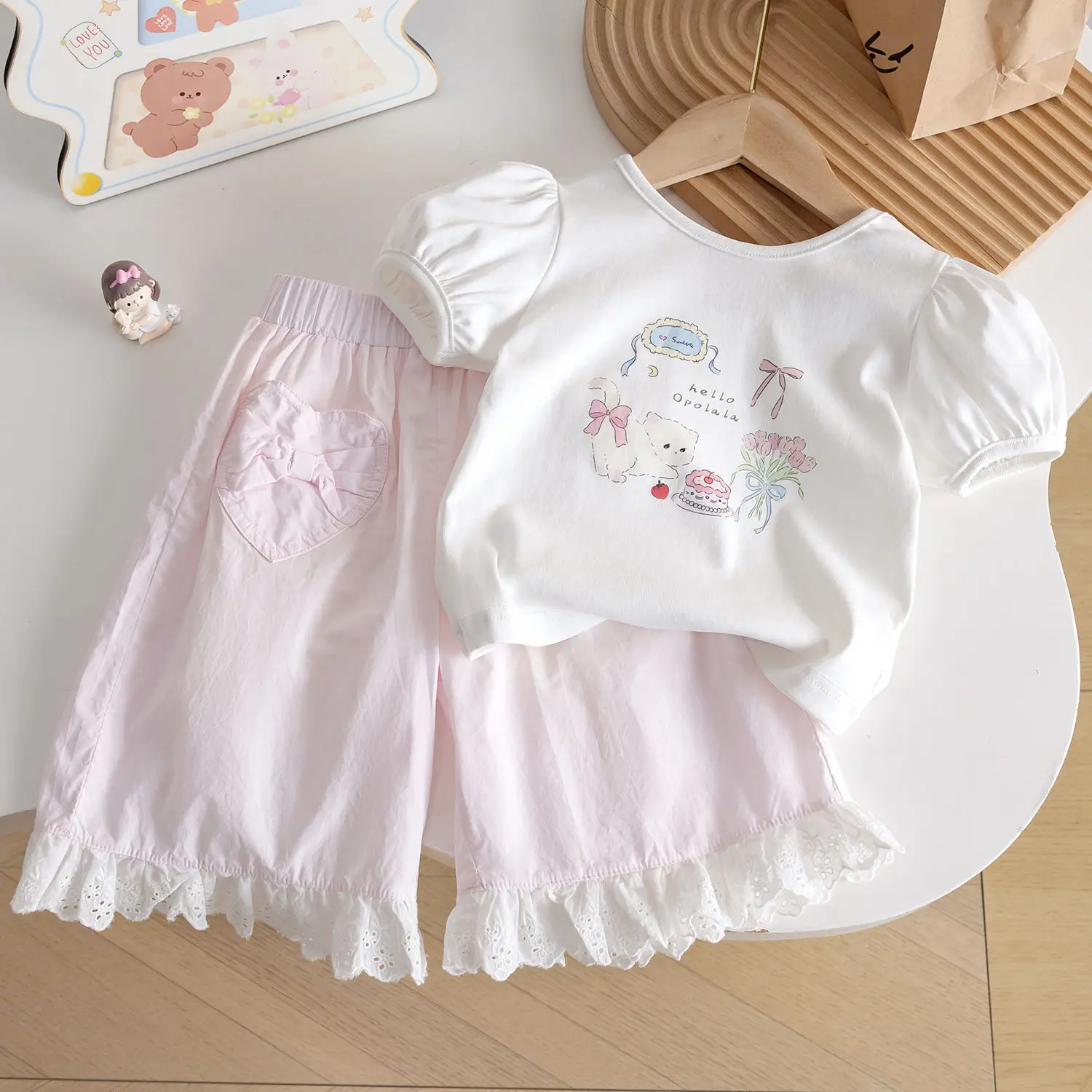 Summer Baby Kids Cartoon Camera Pattern Vest and Plaid Shorts Clothing Set for Girls