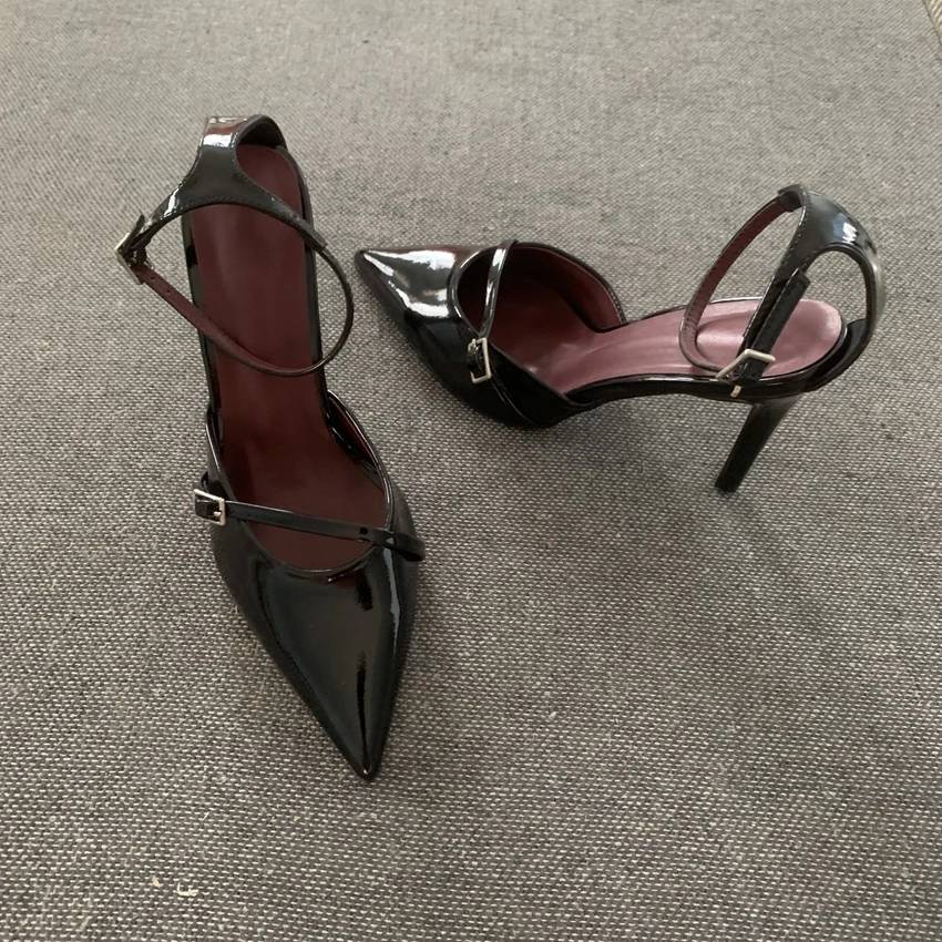 Elegante Burgunderrote Wildleder-Pumps mit Knöchelriemen, Sexy Spitze High Heels mit Schnallenverschluss, Designer-Schuhe für Party und Hochzeit – Detail 8