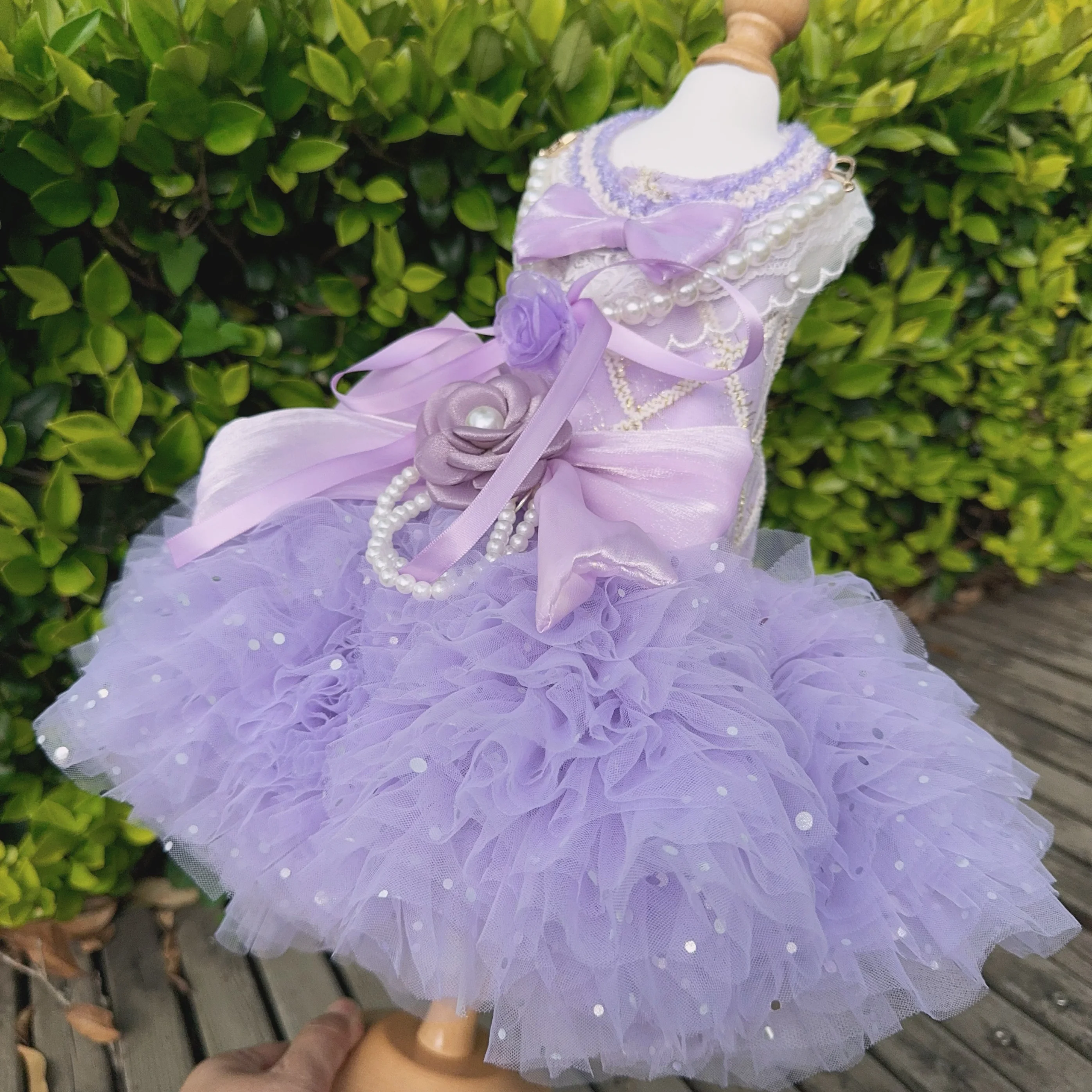 手作りのプリンセスレースドレス,自家製のペット服,中程度の犬 手作りのプリンセスレースドレス,自家製のペット服,中程度の犬