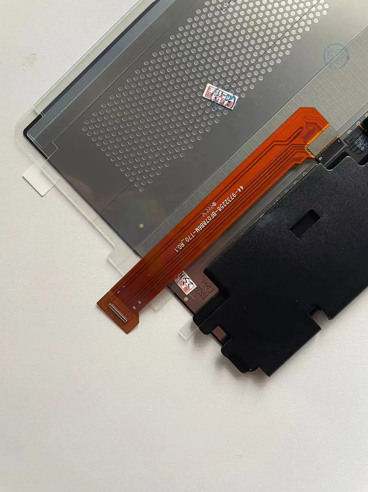 HUAWEI Mate Xs2 ディスプレイ、ヒンジ異常なし 7.8