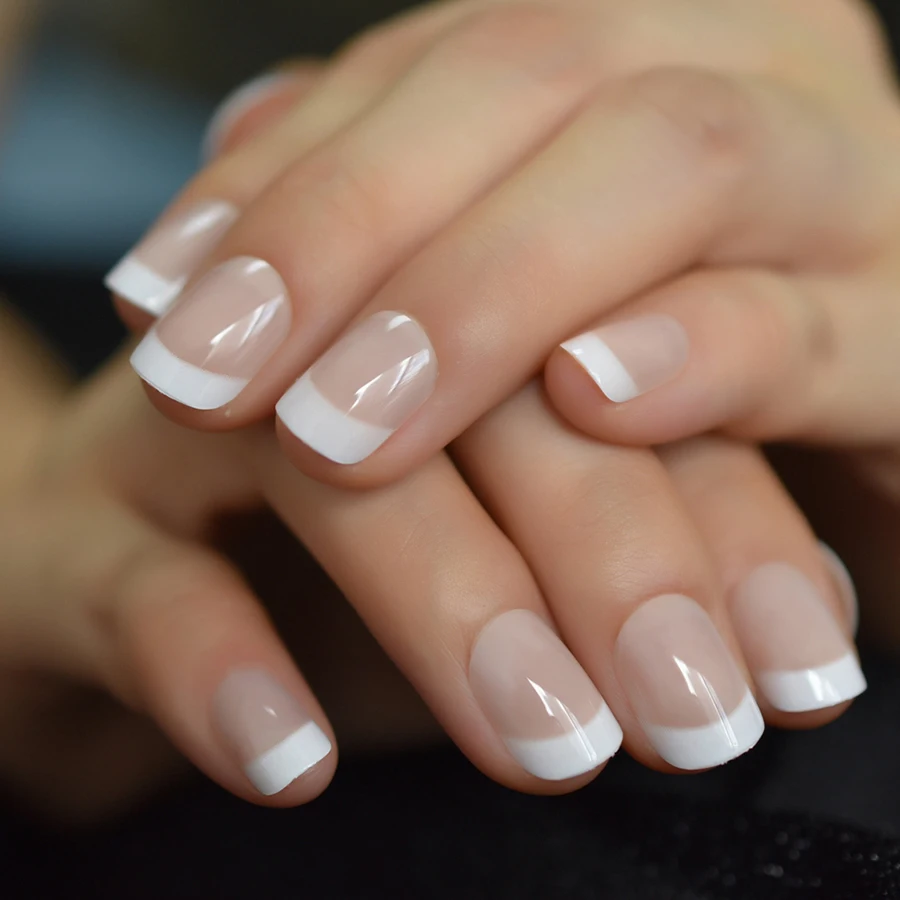 Chic Nails