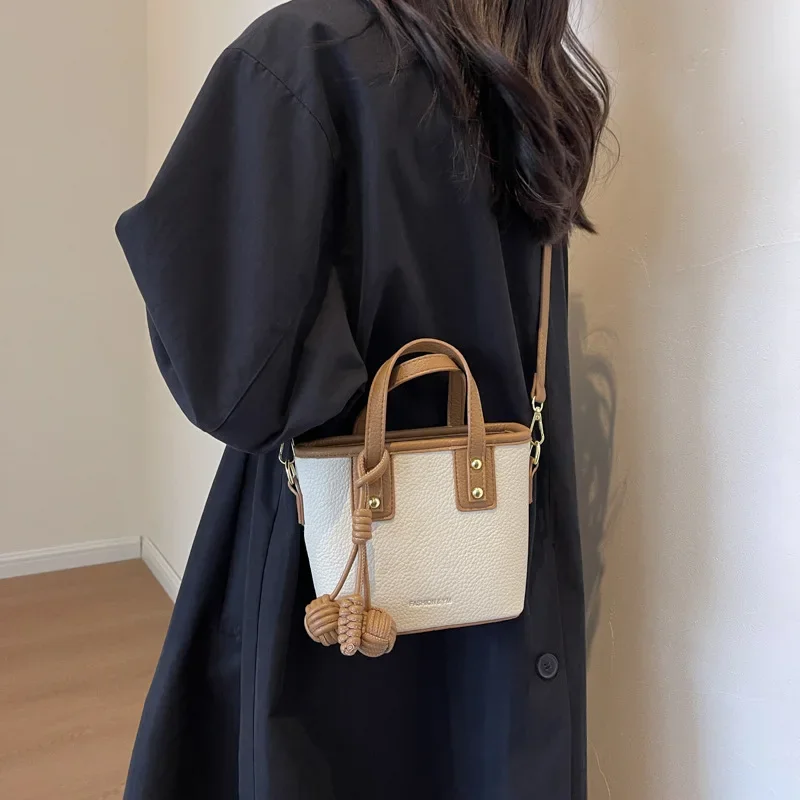 Simple Portable Bucket Small for Women 2024 New Korean Style Shoulder Messenger Contrast Color Commuter Small Carrying Bag