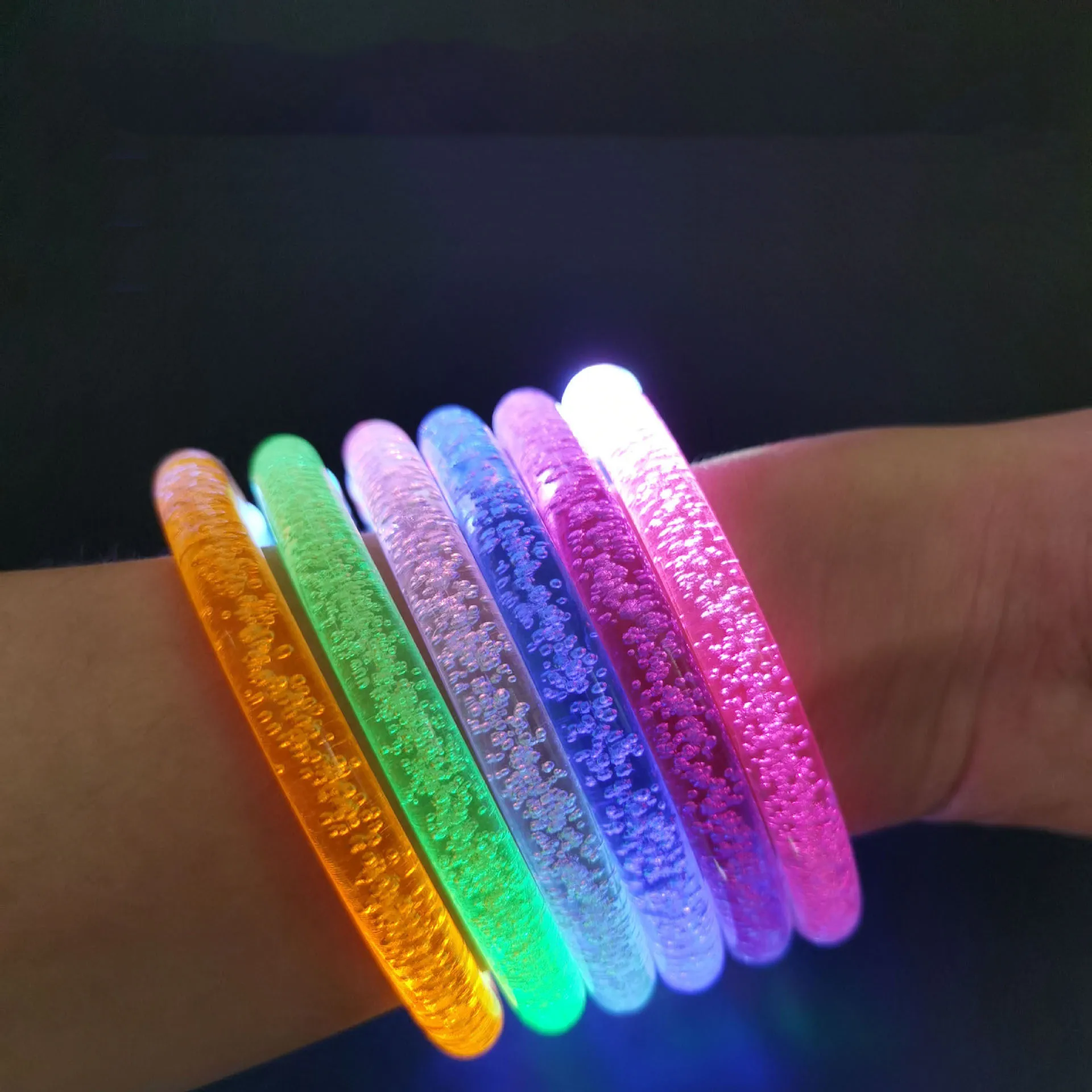 Description Picture 2 of item6pcs LED Stick Bracelets Flashing Bracelet Luminous For Children Adult Wedding Birthday Glow In The Dark Party Supplies