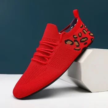 2024 Breathable Men Vulcanized Shoes New Lightweight Couple Flats Soft Mesh Men's Casual Shoes Outdoor Driving Footwear 36-47 1
