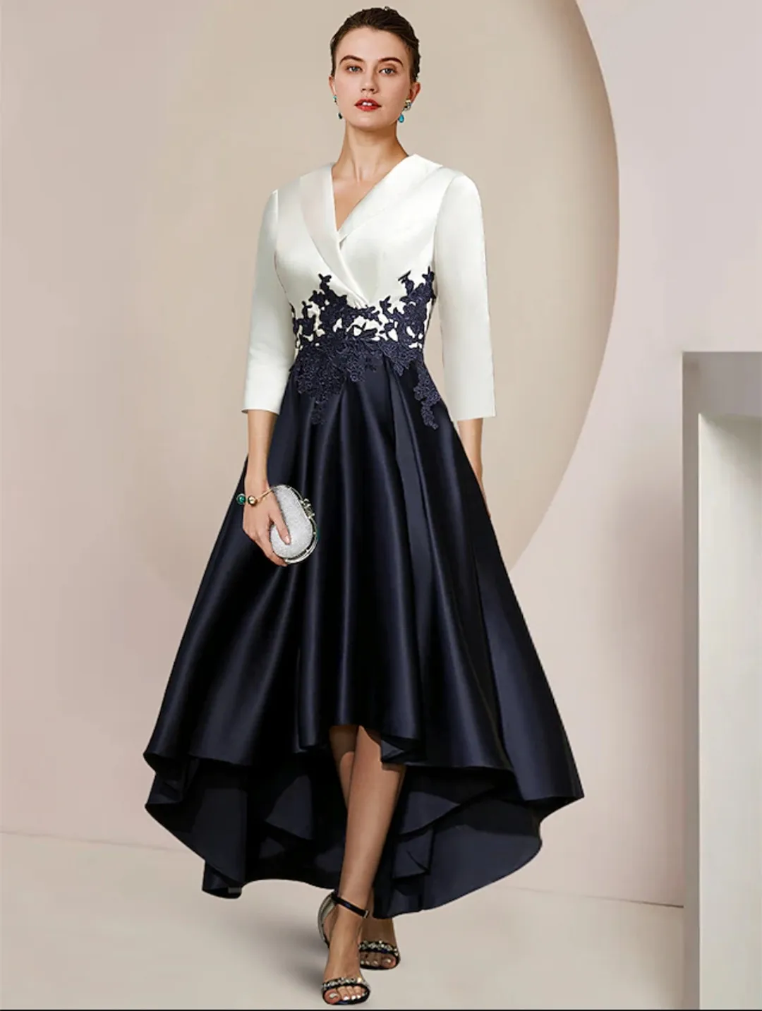 

Elegant Short V-Neck Satin Mother of the Brides Dresses A-Line 3/4 Sleeve Lace Asymmetrical Godmother Dress for Women