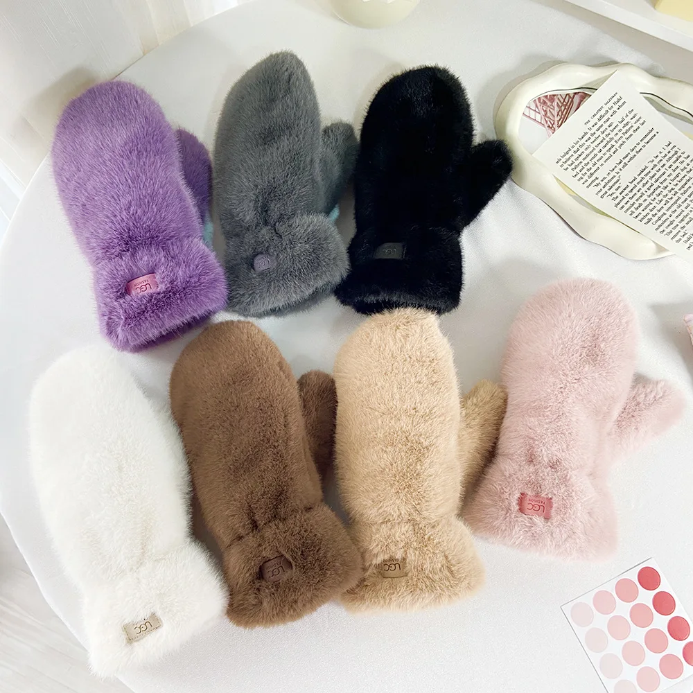 Gloves Simple Solid Thick Plush Furry Warm Gloves for Women Luxury Fashionable Finger Glove