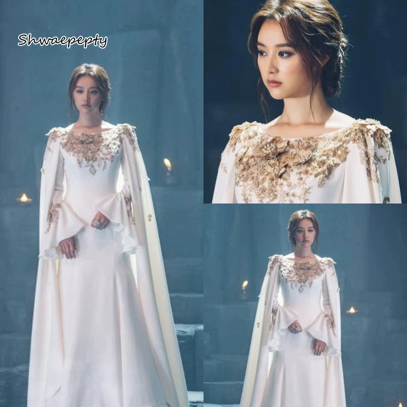 

Elegant Arabic Women Evening Dress With Long Wrap Flare Long Sleeves Gold Lace Appliques Beaded White Formal Occasion Dresses