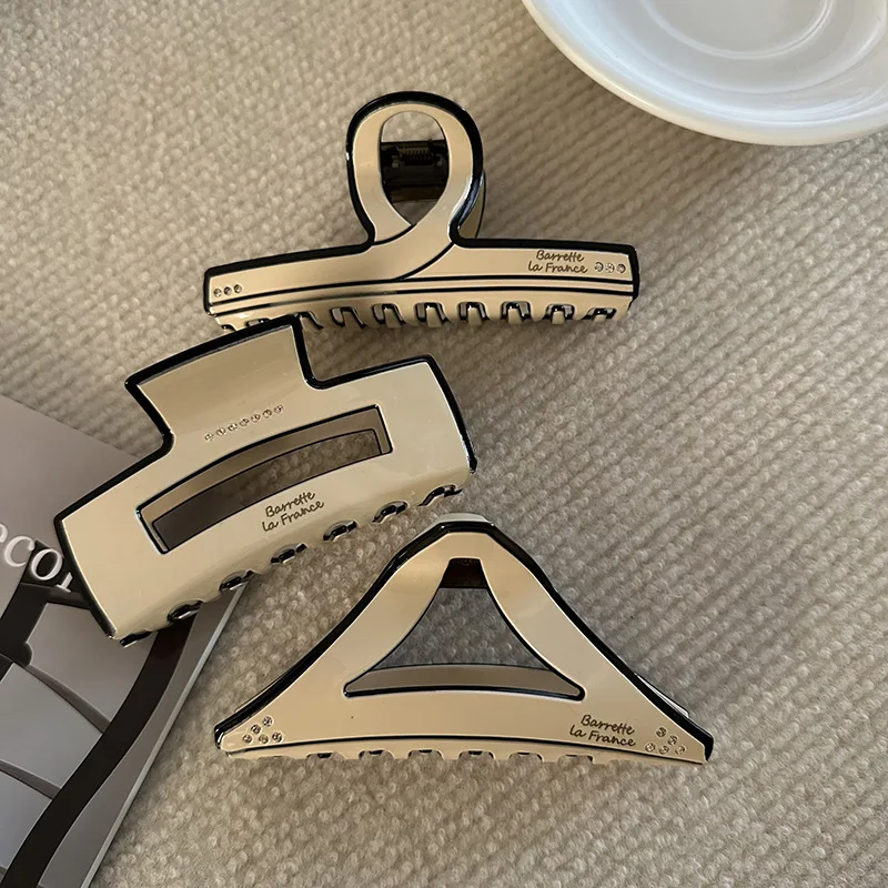 05 Apricot Triangle