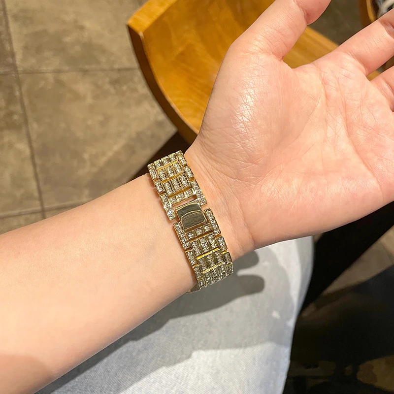 Elegant Gold Diamond Strap for Smartwatch - Luxury Metal Bracelet for Women & Men