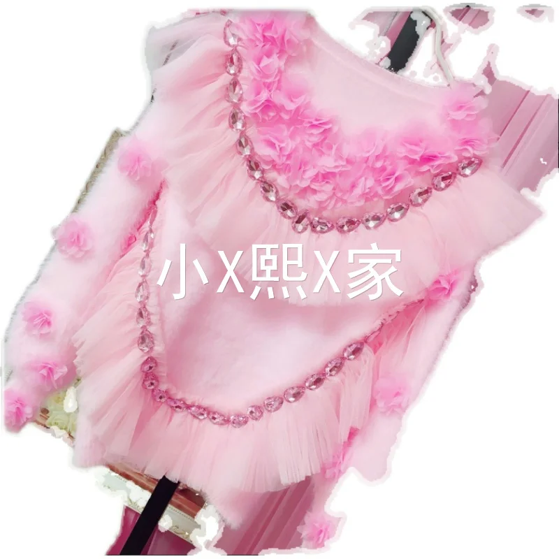 Рисунок 3 - Женский шерстяной свитер с кристаллами