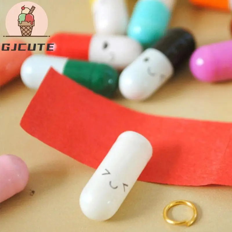 50pcs Love Pills Creative Gift Rolls Pills Lucky Wishing Bottle Capsule Love Letterhead Stationery Paper Envelopes Random Color