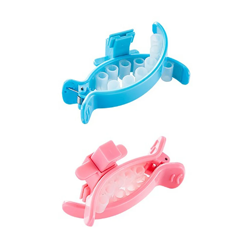 

Pet Dog Waste Bag Dispenser Creative Puppy Toilet Picker Tail Clip Cat's Waste Poop Bag Portable Garbage Cleaning Tool Set