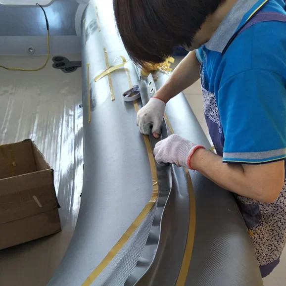 Easy Rowing New Aluminium Floor CE Certified Inflatable Boat Catamaran Fishing Rowing Racing Boat with Outbound Engine
