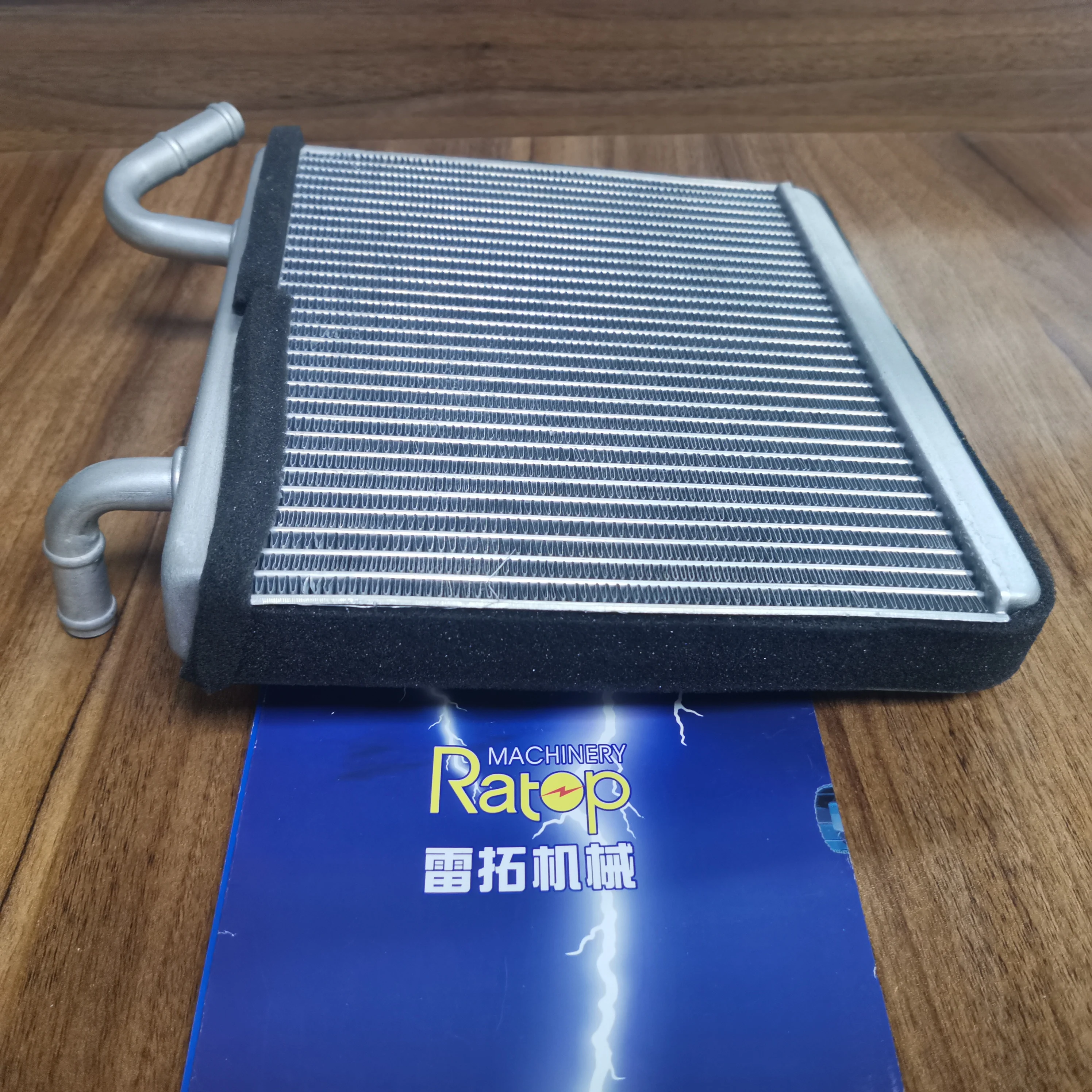 Hyunsang Excavator Parts 11Q6-90540 Radiator For R140LC-9 R210-9