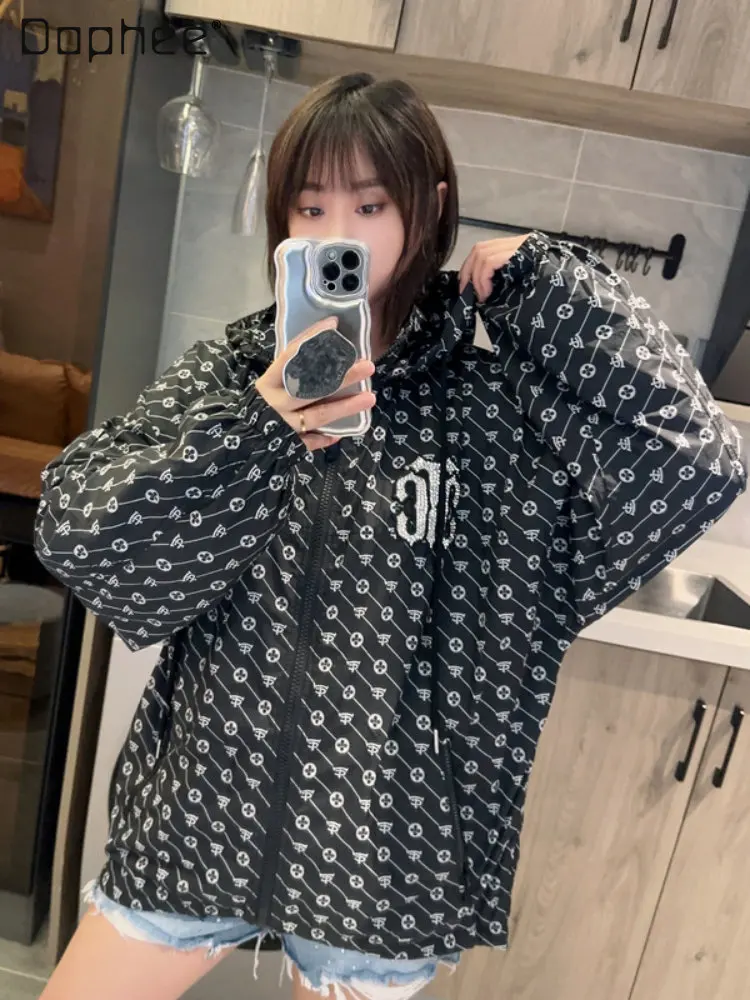 

Fashion Brand Printing Rhinestone Sun Protection coat women 2023 Summer Light Thin and Loose Hooded Couple Long Sleeve Jacket