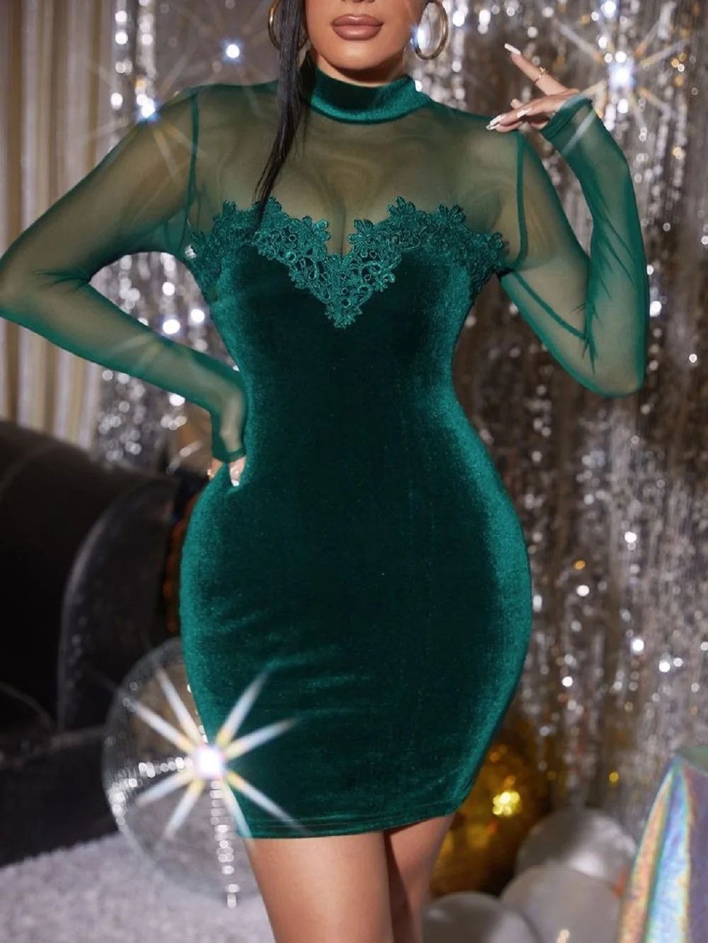 

Dark Green Illusion High Neck Long Slevees Party Prom Dress Appliqued Velour Knee Length Evening Dress