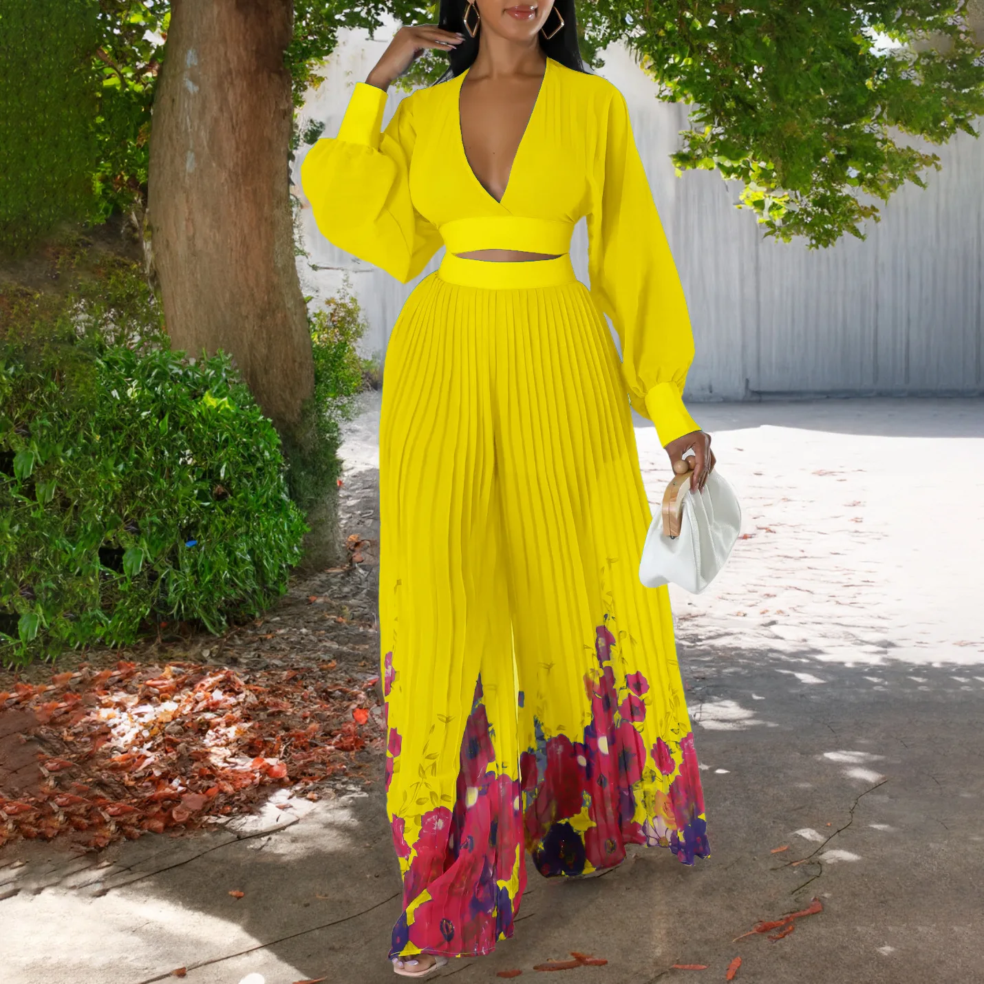 European and American women's new fashion temperament chiffon V-neck pleated wide-leg two-piece suit two piece set women