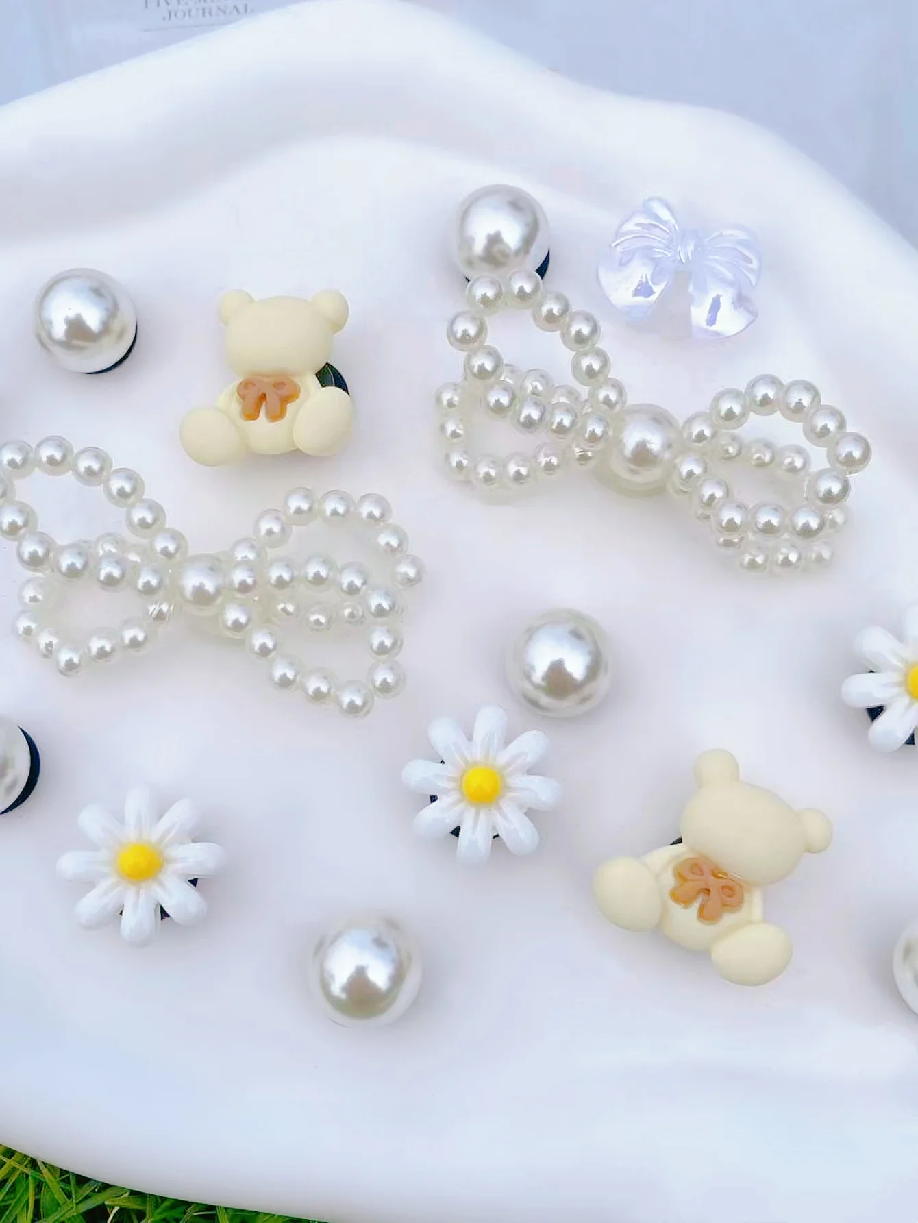 16 Stück beige Perlen, ABS-Perlenschleifen, Bär und andere DIY-Schuhschnallendekorationen, multifunktionales Schuhclip-Zubehör für – Detail 8