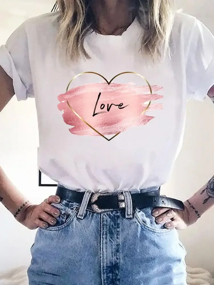 

Женская летняя Милая одежда с надписью Love, футболка с графическим принтом, футболка с коротким рукавом, милая модная базовая одежда, футболка, Топ