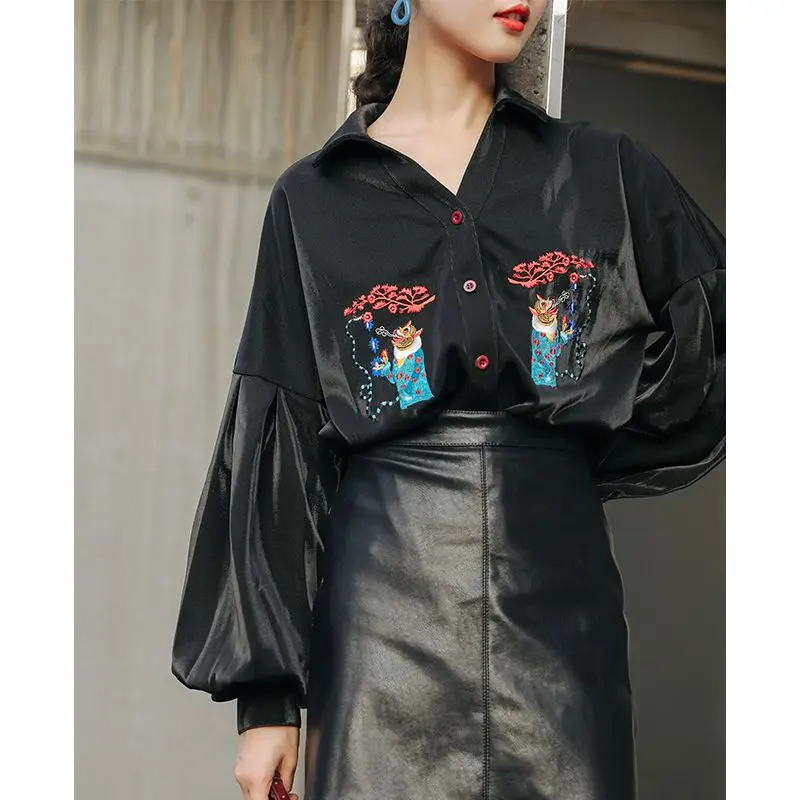 

Hong Kong style retro long-sleeved v-neck shirt women's autumn 2023 new design sense niche puff sleeve elegant cute top chic