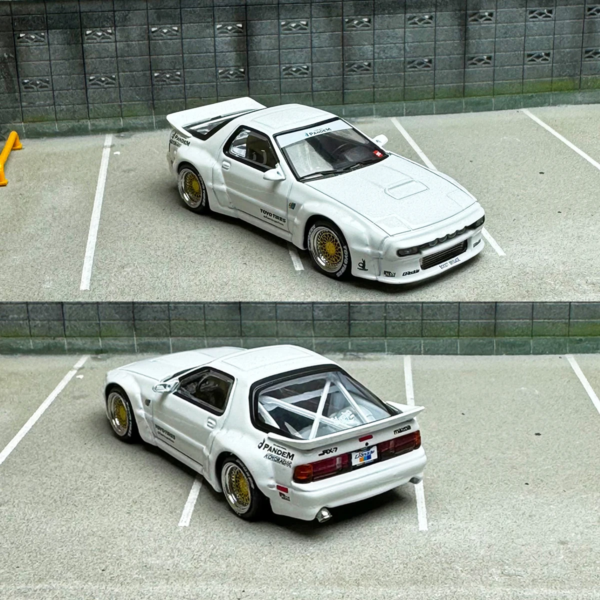 

1:64 Scale Mazda RX-7 FC3S Alloy Car Model Ornaments