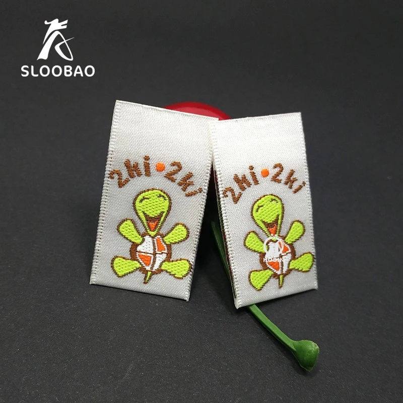 Customized Own Logo Main Tag Woven Labels Washable Clothing Labels Embossed Tags DIY Flag Labels For Garment Sewing Accessories