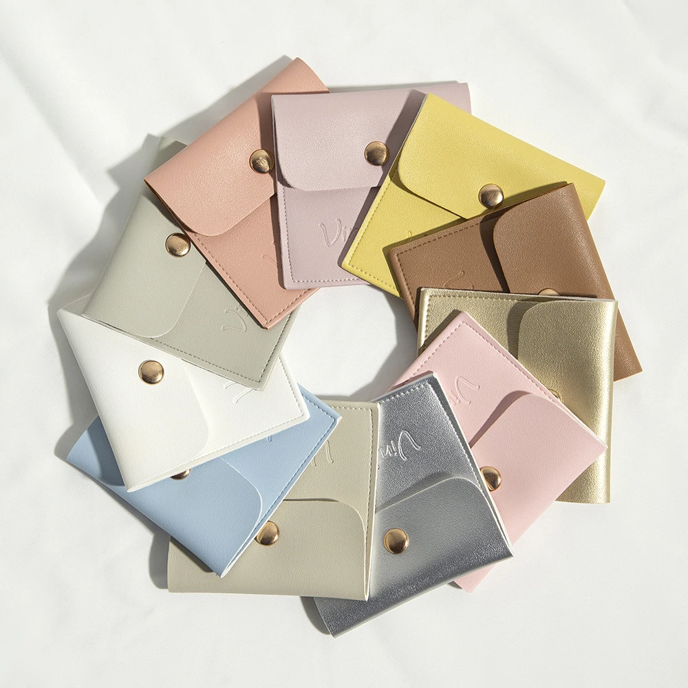 2 in 1 수학 롤러 스탬프 100 곱도 및 분할 내의 듀얼 헤드 스마트 수학 연습 스탬프, 어린이를 위한 교육 스탬프 11 PU 가죽 스냅 단추 쥬얼리 가방, 반지 귀걸이 목걸이, 결혼 축하 파우치, 선물 정리함, 사용자 정의 로고, 8x8cm, 100 개