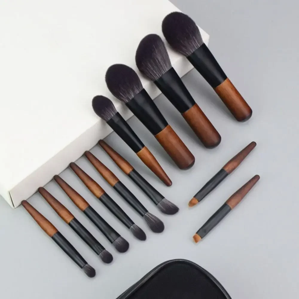 12Pcs Wood Handle Lip Liner Brush Set Furry Bristles Compact Concealer Brush Set With Storage Box Mini Makeup Brush Set Travel