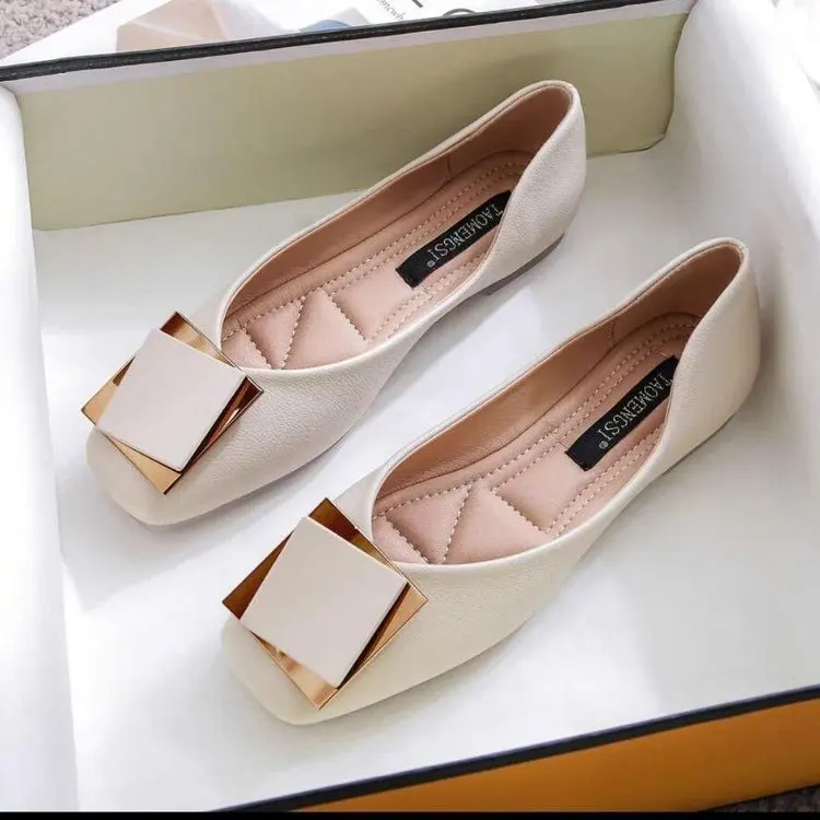 

Spring and summer new flat heel single shoes female Korean version all square head shallow mouth soft bottom flat doudou shoes