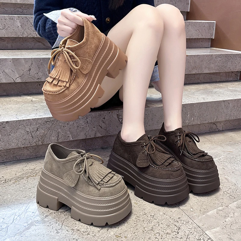 10CM 여성 캐주얼 로퍼 스웨이드 가죽 펌프 태슬 디자인 몽크 슈즈 가을 슬립 온 하이힐 편안한 Chunky 스니커즈