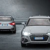 1:32 AUDI A4 Alloy Model Car Toy Diecasts Metal Casting Sound and Light Car Toys For Children Vehicle 2