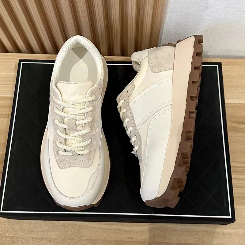 2024 Spring New Rubber Thick Sole Oxford Cloth Upper Style White Forrest Gump Shoes