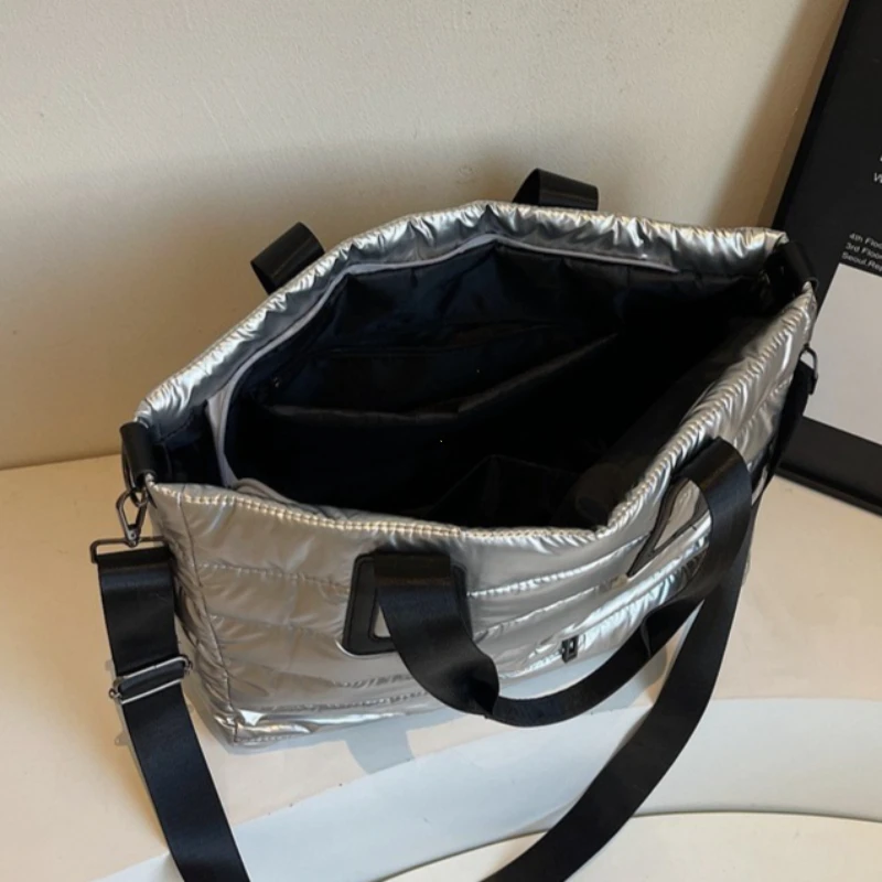 Large Capaci Casual Sle Women's down Cotton Jaet Bag Autumn Winter Versatile 2026 New Crossbody Bag Commuter Tote Bag Handbags